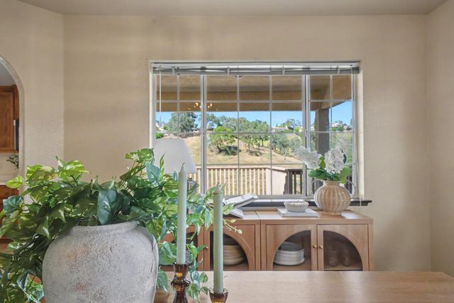 156 Creek View Ct, Sutter Creek, CA 95685