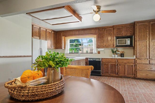 156 Creek View Ct, Sutter Creek, CA 95685