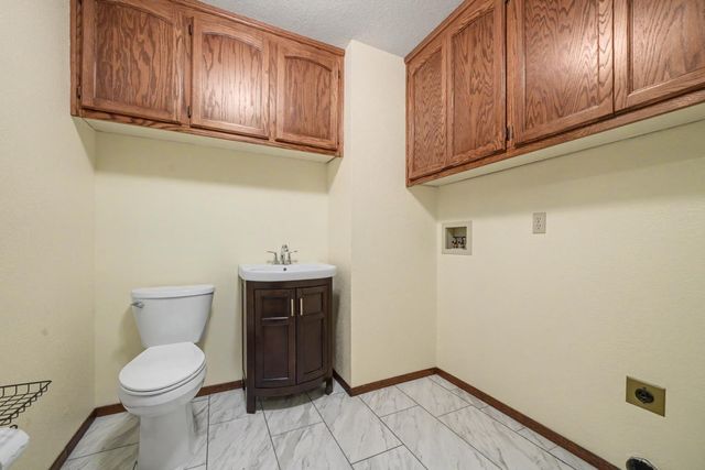 156 Creek View Ct, Sutter Creek, CA 95685