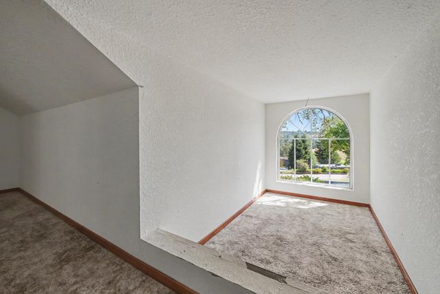 156 Creek View Ct, Sutter Creek, CA 95685