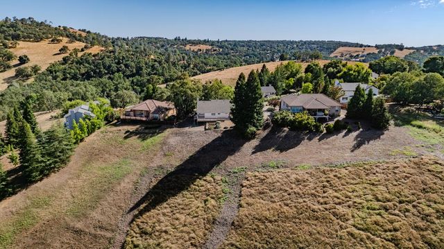 156 Creek View Ct, Sutter Creek, CA 95685