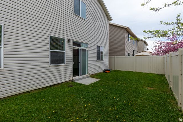 1122 STONEHAVEN DR, North Salt Lake, UT 84054