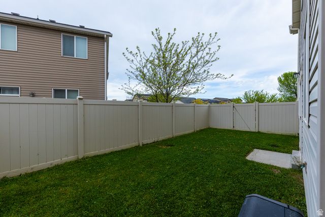 1122 STONEHAVEN DR, North Salt Lake, UT 84054