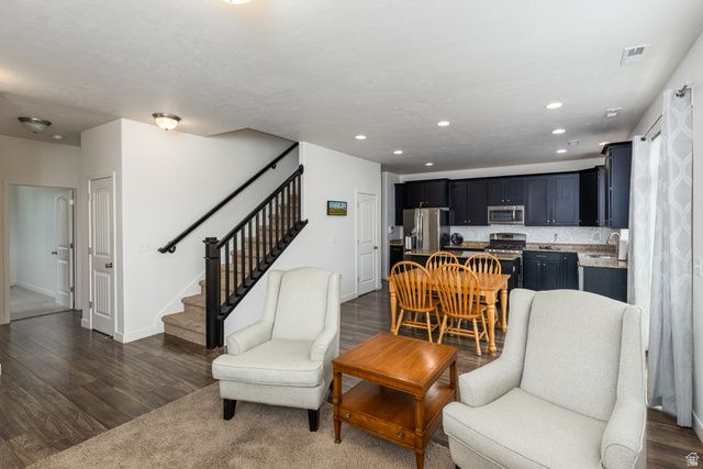 1122 STONEHAVEN DR, North Salt Lake, UT 84054