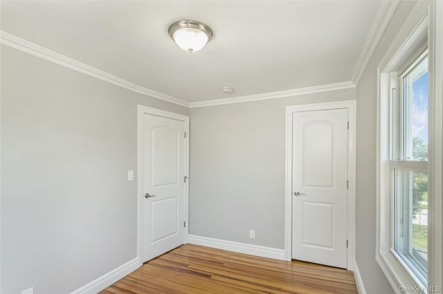104 Sheridan Avenue, Williston Park, NY 11596