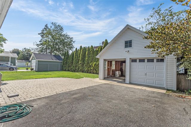 104 Sheridan Avenue, Williston Park, NY 11596