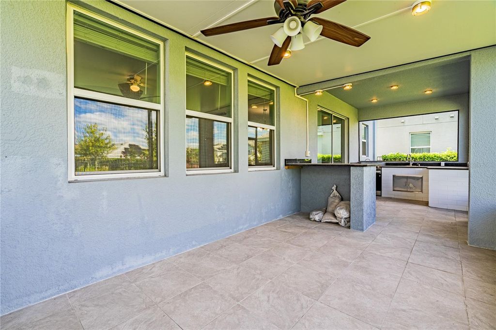 Image 13 of property listing at 12111 IMAGINARY WAY, Orlando, FL 32832