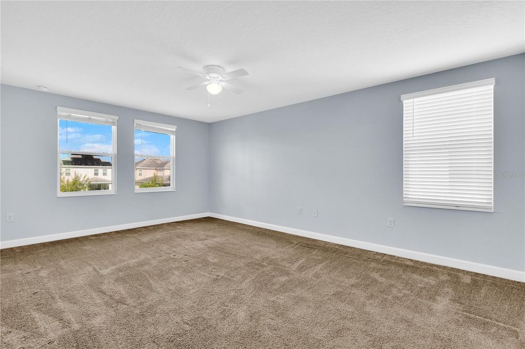 Image 28 of property listing at 12111 IMAGINARY WAY, Orlando, FL 32832