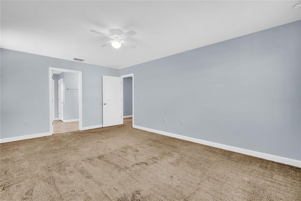 Image 29 of property listing at 12111 IMAGINARY WAY, Orlando, FL 32832