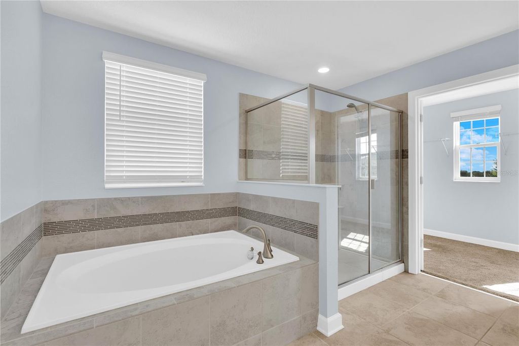 Image 31 of property listing at 12111 IMAGINARY WAY, Orlando, FL 32832