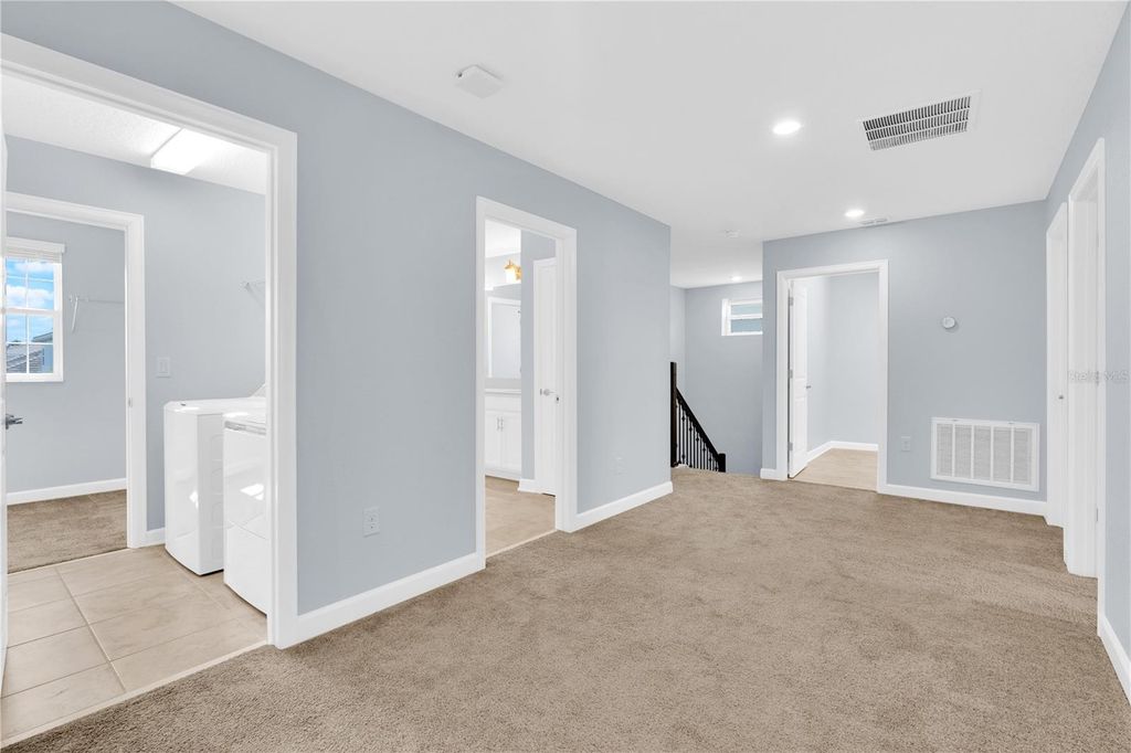 Image 34 of property listing at 12111 IMAGINARY WAY, Orlando, FL 32832