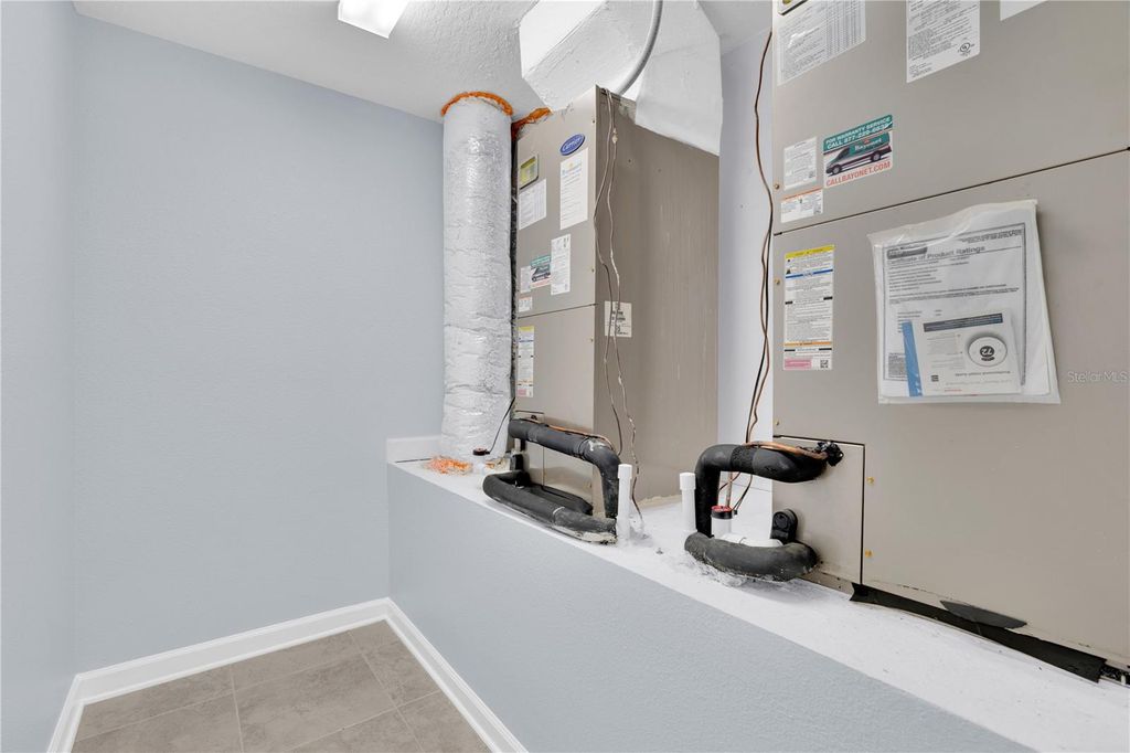 Image 37 of property listing at 12111 IMAGINARY WAY, Orlando, FL 32832