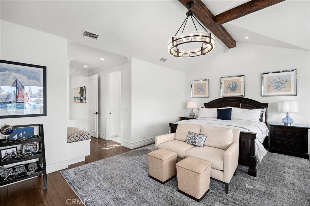 Image 22 of property listing at 118 Via Lido Nord, Newport Beach, CA 92663