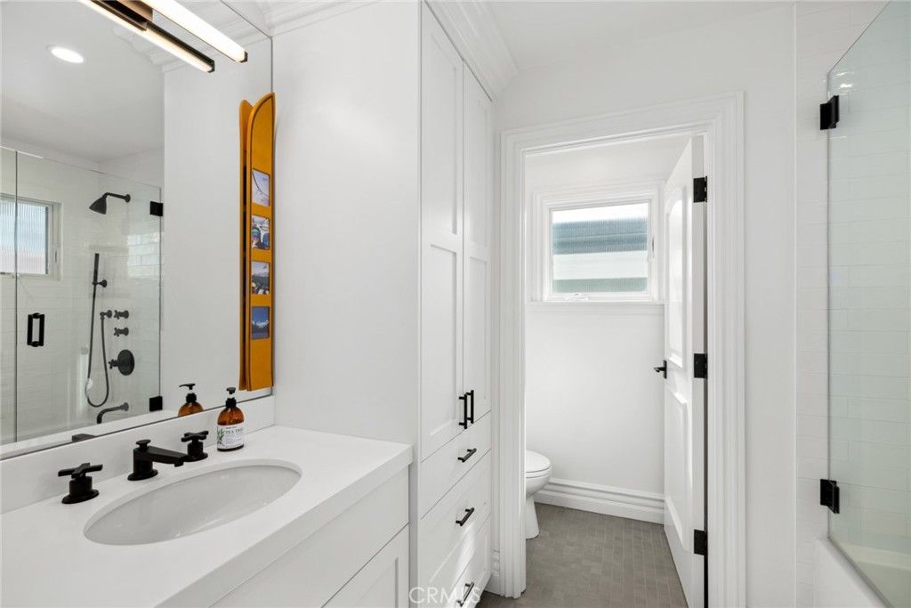 Image 25 of property listing at 118 Via Lido Nord, Newport Beach, CA 92663