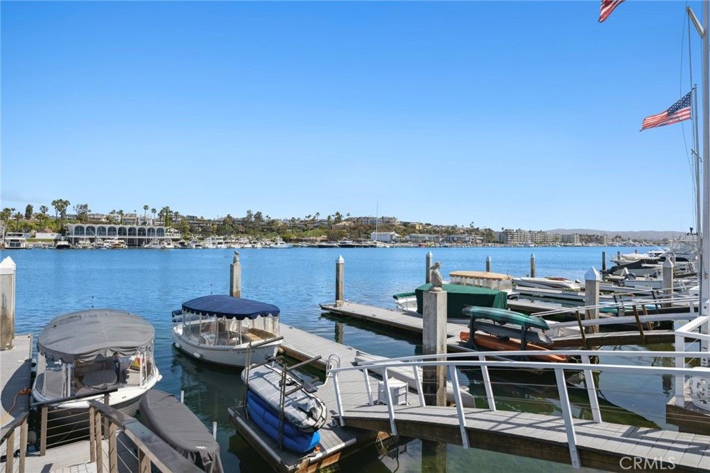 Image 30 of property listing at 118 Via Lido Nord, Newport Beach, CA 92663