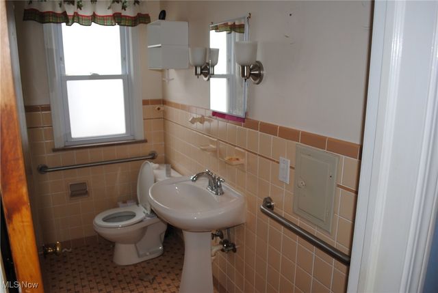 4119 W 220th Street, Fairview Park, OH 44126