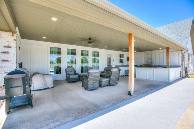 7128 Club Creek Lane, San Angelo, TX 76904