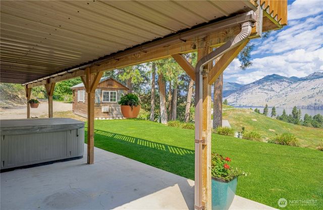 52 Reflection Lane, Chelan, WA 98816