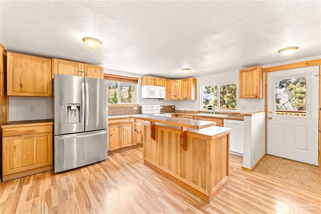 52 Reflection Lane, Chelan, WA 98816