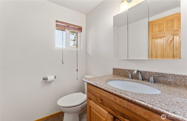 52 Reflection Lane, Chelan, WA 98816