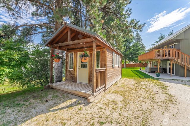 52 Reflection Lane, Chelan, WA 98816