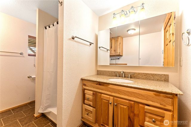 52 Reflection Lane, Chelan, WA 98816