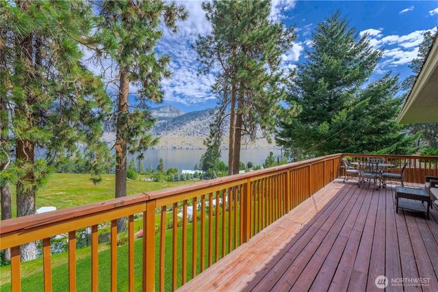 52 Reflection Lane, Chelan, WA 98816