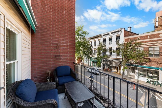 50 N Broadway 11, Nyack, NY 10960