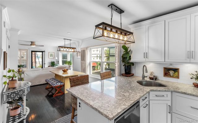 50 N Broadway 11, Nyack, NY 10960