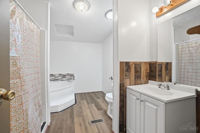 4133 W Fork Ridge Drive, Williamsburg Twp, OH 45103