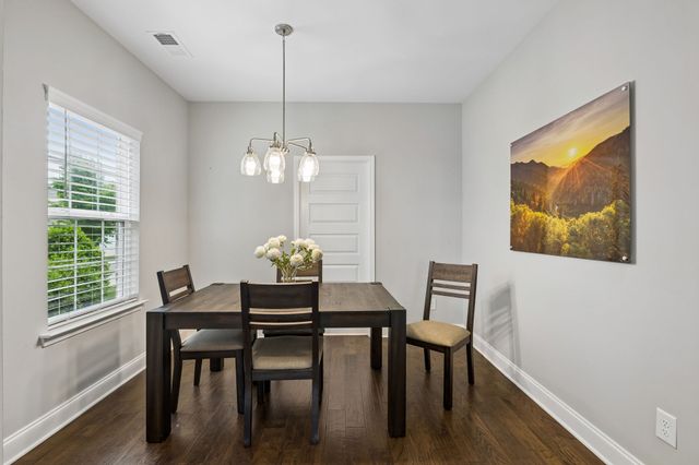 1629 Drakes Creek Rd, Hendersonville, TN 37075