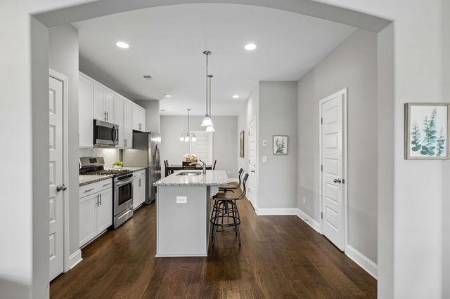 1629 Drakes Creek Rd, Hendersonville, TN 37075