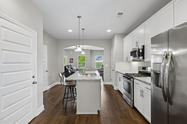 1629 Drakes Creek Rd, Hendersonville, TN 37075