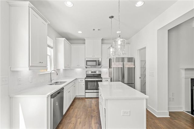 161 Auburn Valley Way, Auburn, GA 30011