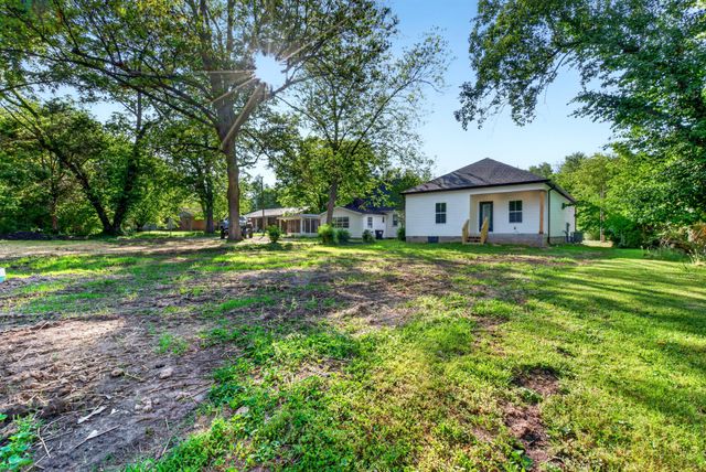 359 Third St, Guthrie, KY 42234