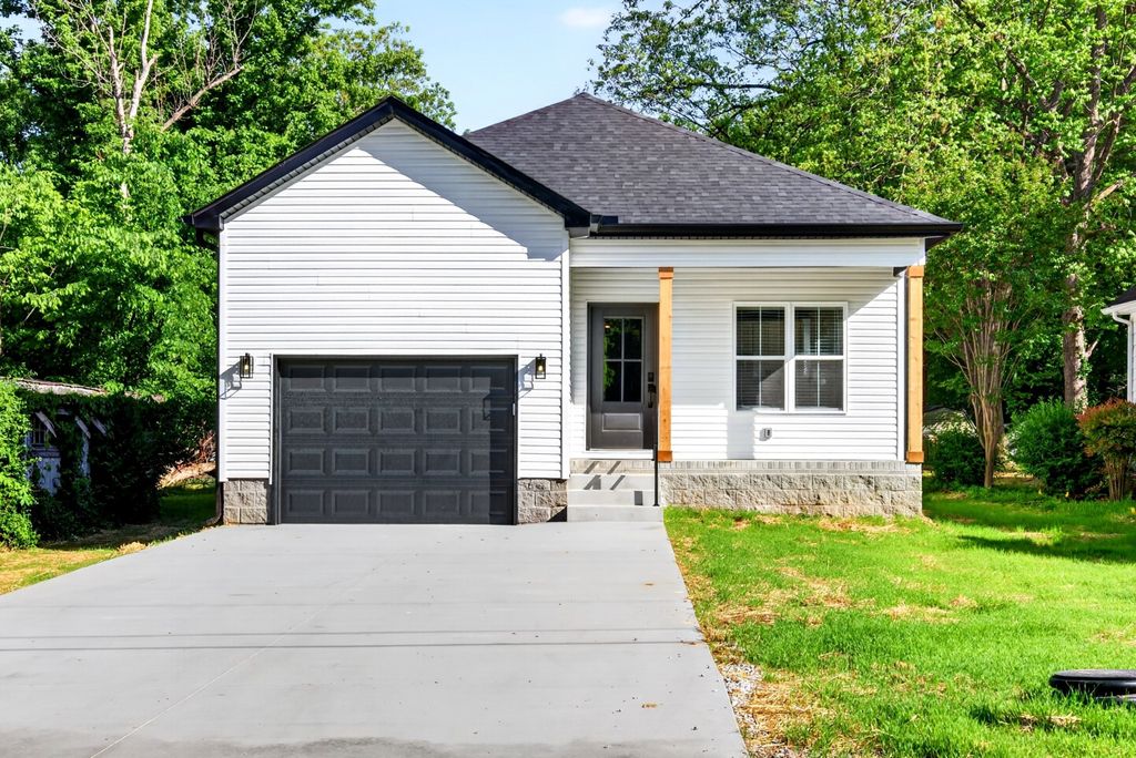 359 Third St, Guthrie, KY 42234