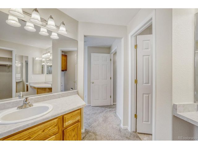 11190 W Aqueduct Dr, Littleton, CO 80127