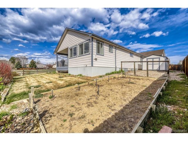 11190 W Aqueduct Dr, Littleton, CO 80127