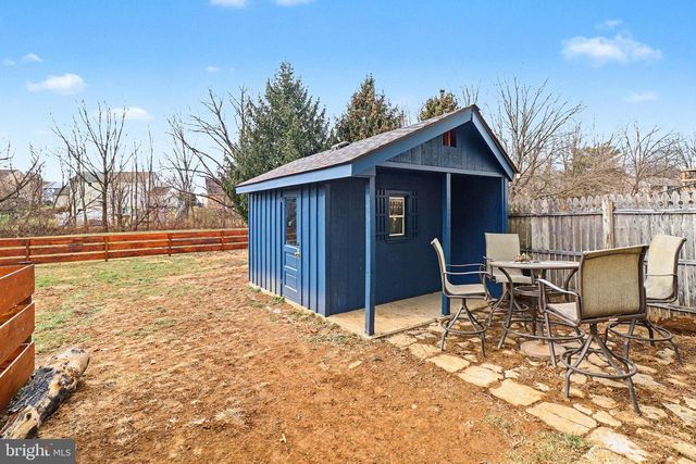 438 LARKSPUR LOOP, Lancaster, PA 17602