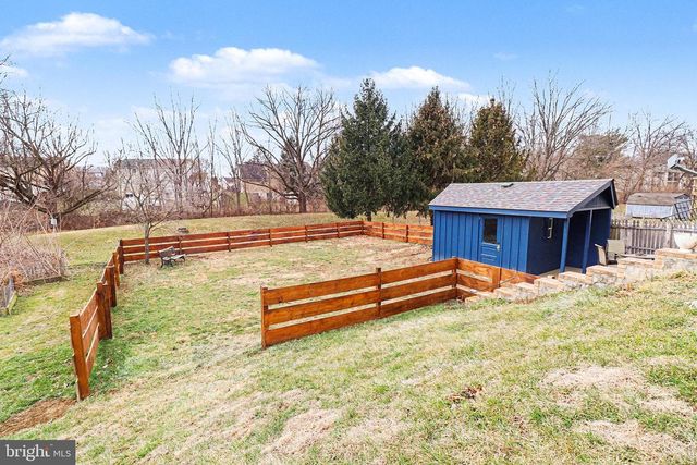 438 LARKSPUR LOOP, Lancaster, PA 17602