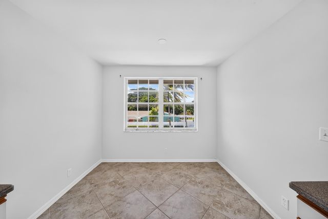 1998 NE 7TH Street 103, Deerfield Beach, FL 33441