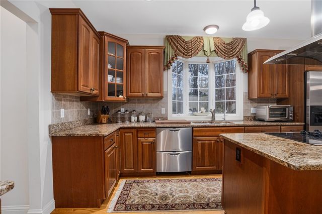20 Bailey Boulevard, East Greenwich, RI 02818
