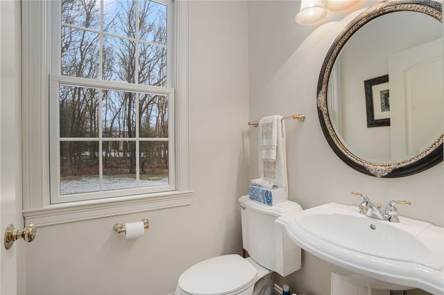 20 Bailey Boulevard, East Greenwich, RI 02818