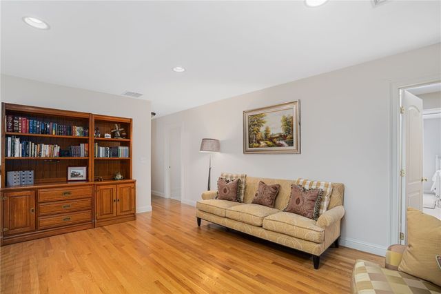 20 Bailey Boulevard, East Greenwich, RI 02818