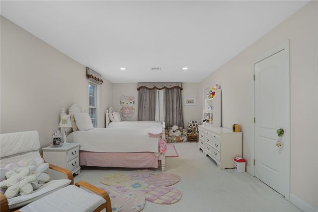 20 Bailey Boulevard, East Greenwich, RI 02818