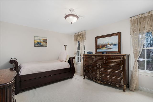 20 Bailey Boulevard, East Greenwich, RI 02818