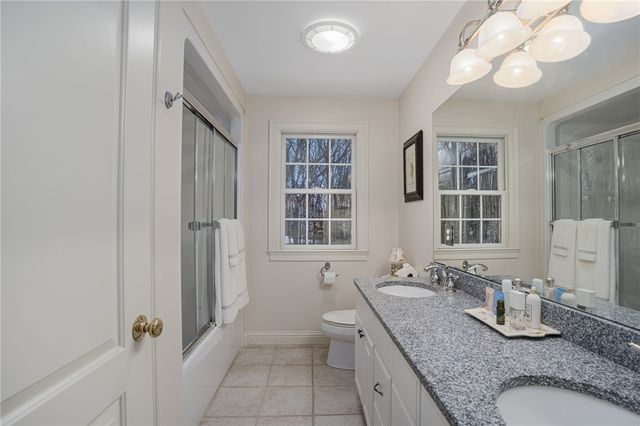 20 Bailey Boulevard, East Greenwich, RI 02818