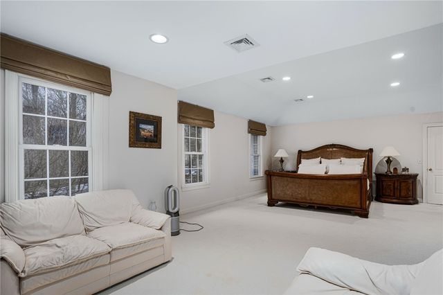 20 Bailey Boulevard, East Greenwich, RI 02818