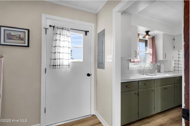 16 Elm Street, Vandemere, NC 28587