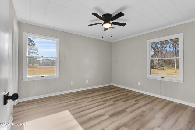 16 Elm Street, Vandemere, NC 28587